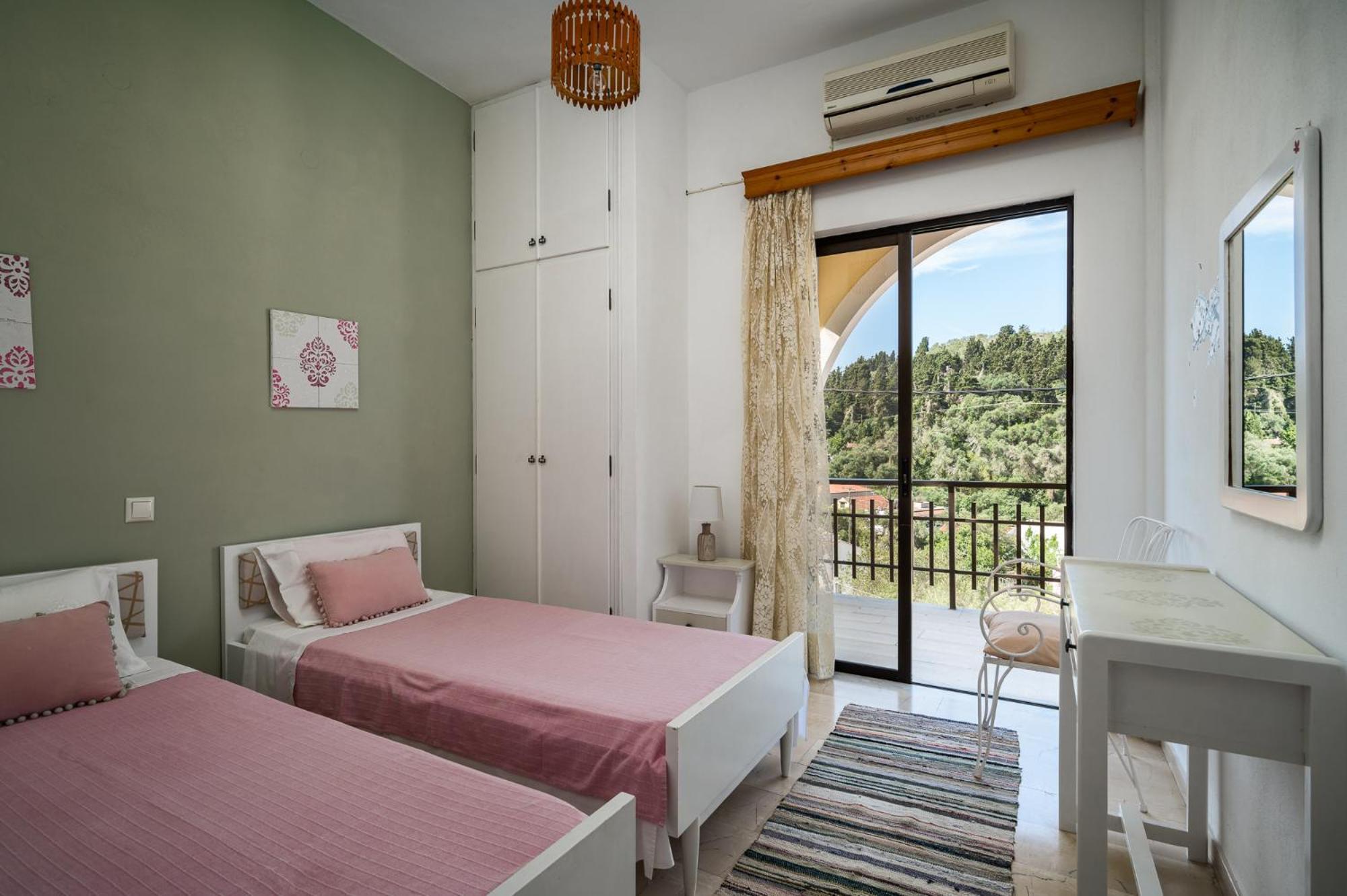 Agaloula Centrally Located Apartments, Lakka Zewnętrze zdjęcie